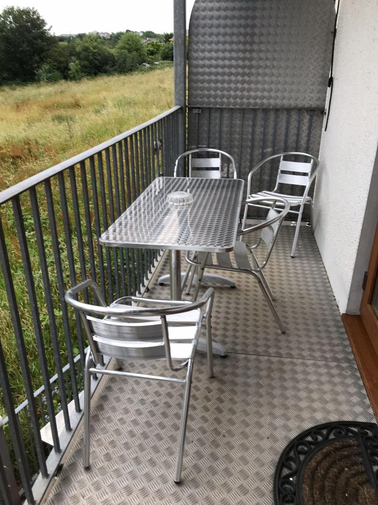 Room In Apartment - Bluebell Apartment Suite With Separate Lounge Area ترورو المظهر الخارجي الصورة